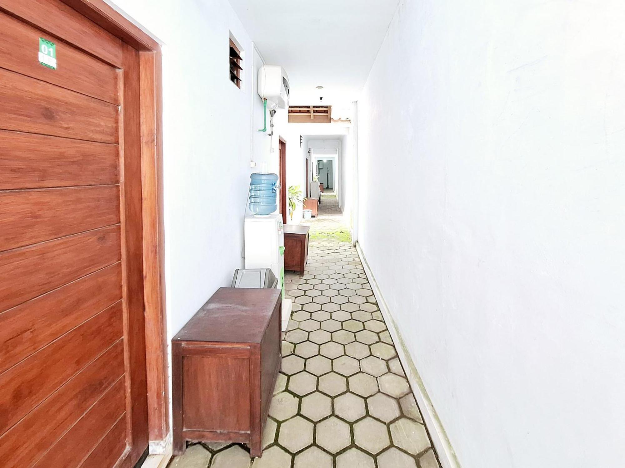 Hotel Family Syariah 1 Parangtritis Redpartner Exterior foto